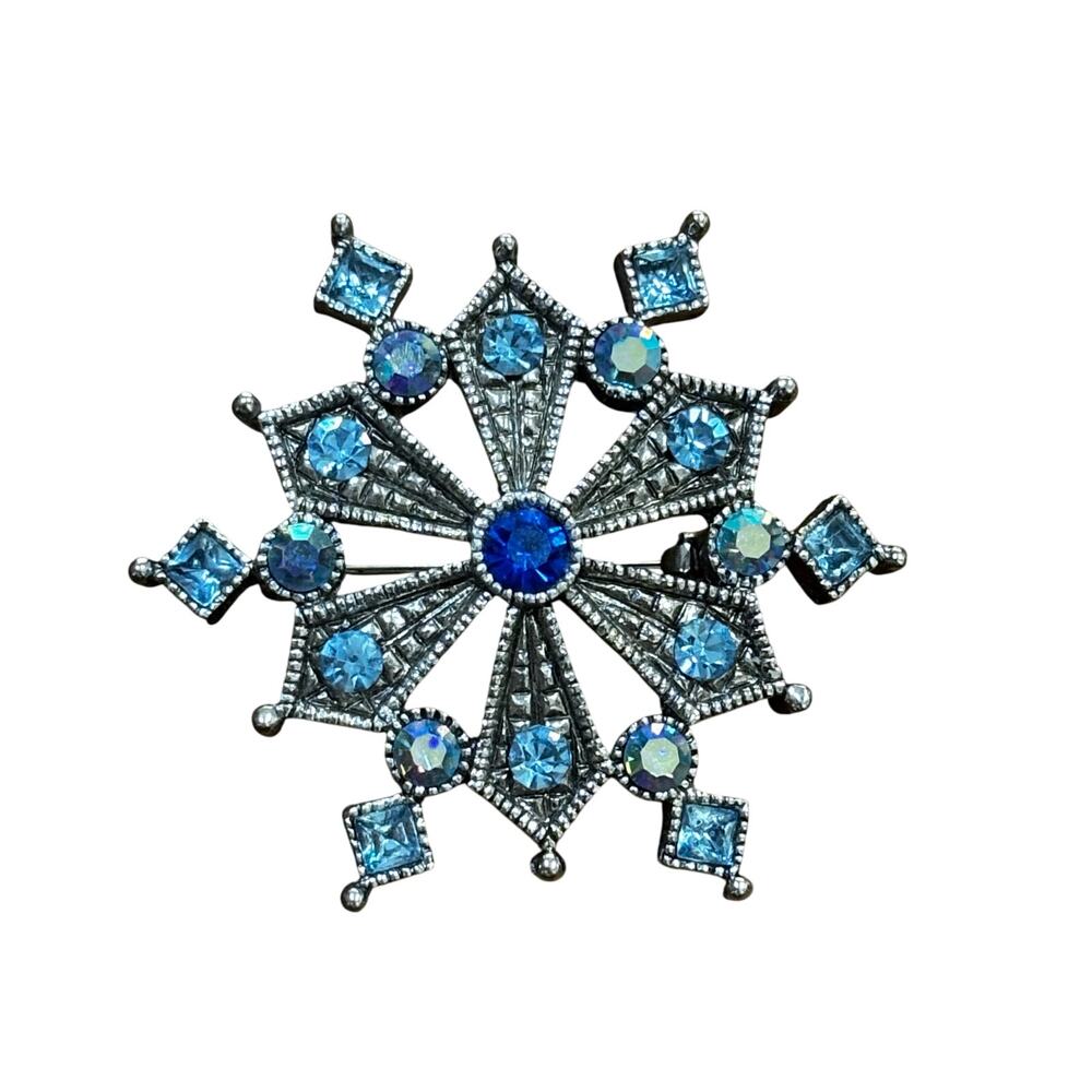 Vintage Y2K silver snowflake brooch blue rhinestones ornate pin no hallmarks